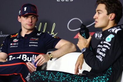 Russell: Tácticas de Verstappen Fallan, Sin Disculpas Tras Choque en F1